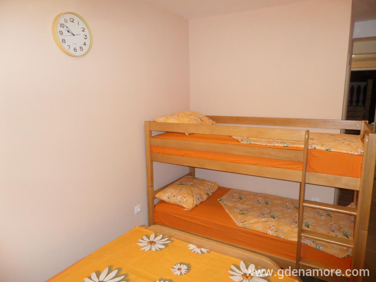 Appartements Milosavljevic, Appartement 4, logement privé à Dobre Vode, Monténégro