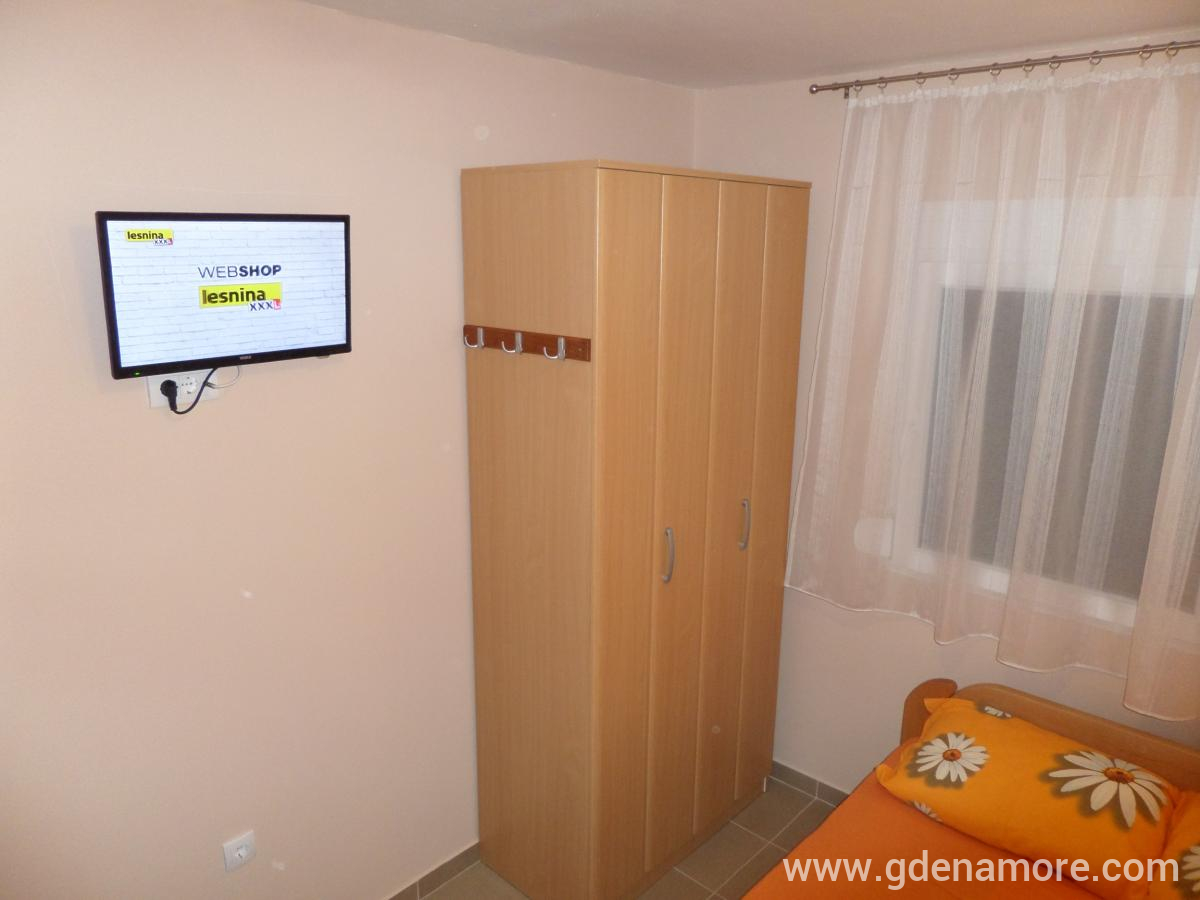 Appartements Milosavljevic, Appartement 4, logement privé à Dobre Vode, Monténégro