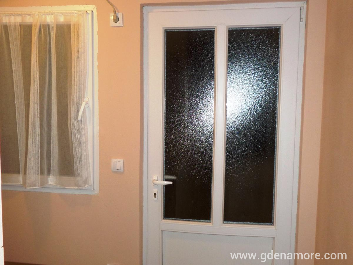 Appartements Milosavljevic, Appartement 4, logement privé à Dobre Vode, Monténégro