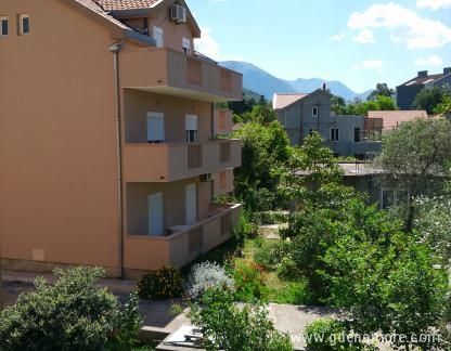 Apartmani MASA, Privatunterkunft im Ort Tivat, Montenegro