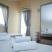 Budva Inn Apartments, Apartman penthouse + Balkon und Terrasse (45 m²), Privatunterkunft im Ort Budva, Montenegro