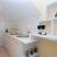 Budva Inn Apartments, Apartman penthouse + Balkon und Terrasse (45 m²), Privatunterkunft im Ort Budva, Montenegro