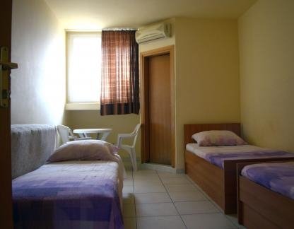 Pansion Despotović, , alloggi privati a Šušanj, Montenegro