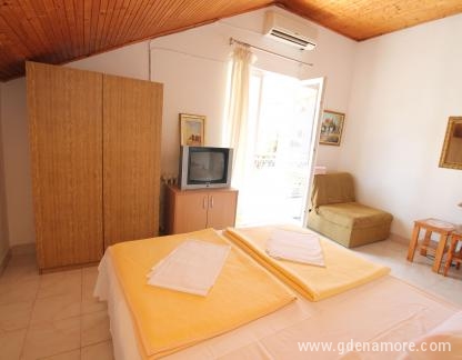 Pansion Arnaut - full board, , private accommodation in city Herceg Novi, Montenegro
