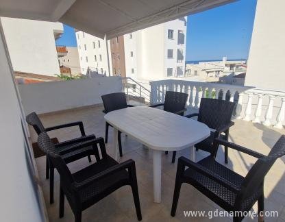 Apartamentos Milosavljevic, Apartamento 5 - Superior, alojamiento privado en Dobre Vode, Montenegro - 20250629_082355