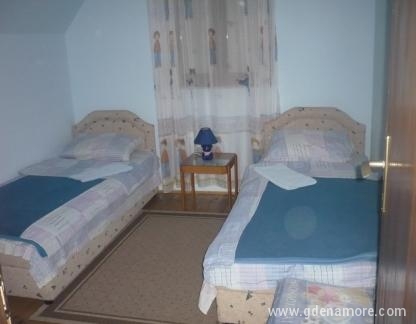 Apartmani Žabljak, Privatunterkunft im Ort Žabljak, Montenegro - Sobe