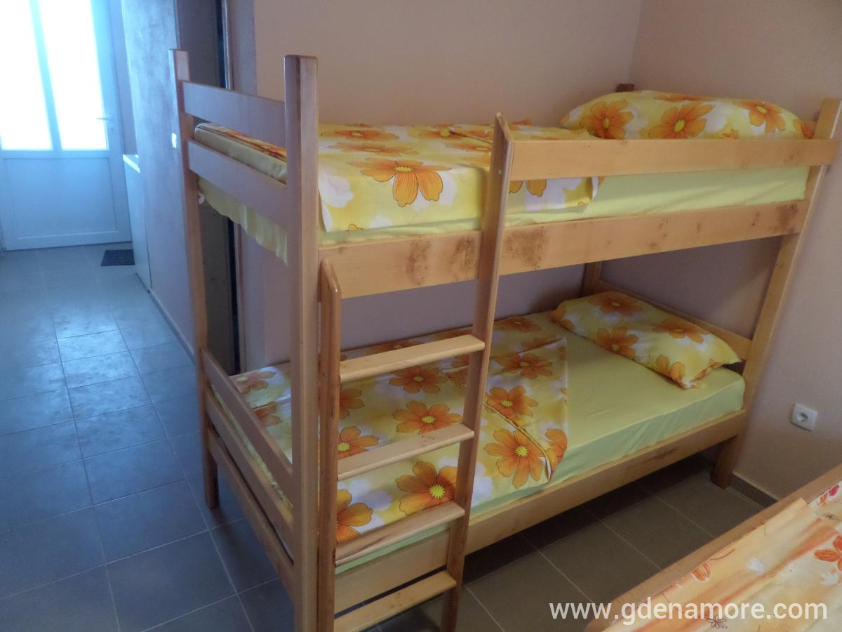 Milosavljevic Apartmani, Apartman 3, privatni smeštaj u mestu Dobre Vode, Crna Gora