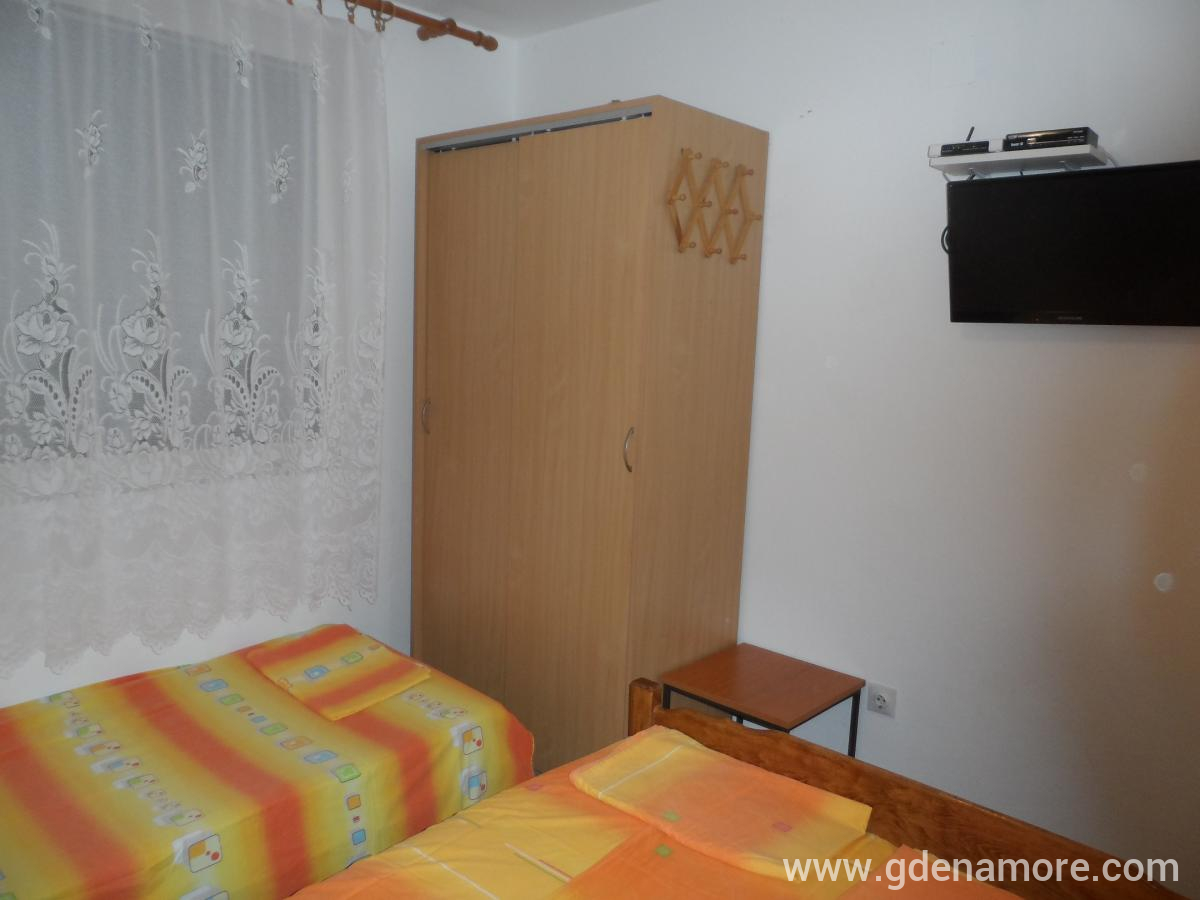 Milosavljevic Apartmani, Apartman 2, privatni smeštaj u mestu Dobre Vode, Crna Gora