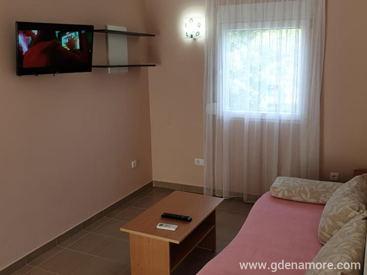 Milosavljevic Apartmanok, 5. apartman - Superior, Magán szállás a községben Dobre Vode, Montenegró - 62191425_299215354297945_2159375952881123328_n