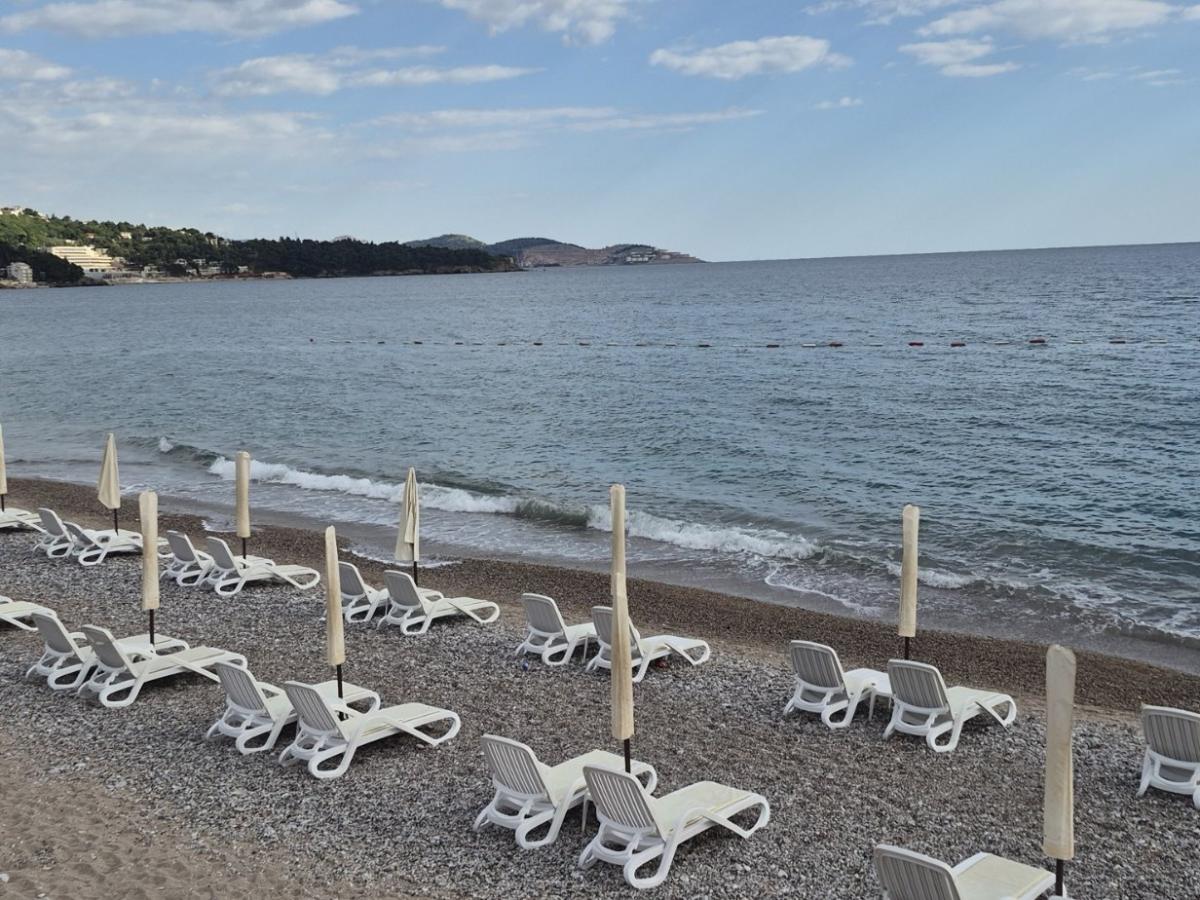 Sutomore Beach — 5