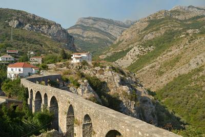 Aqueduct of Old Bar