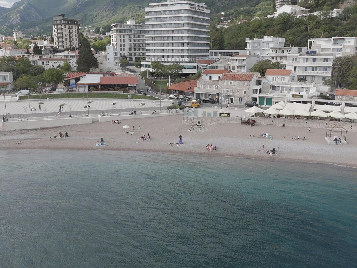 Sutomore Beach — 2